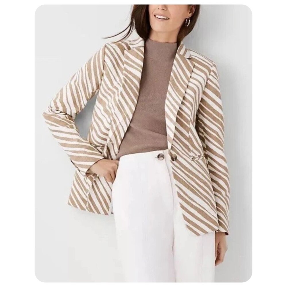 !! Ann Taylor Zebra Print Hutton Blazer sz 14